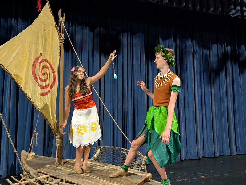 Moana realizes Maui is scared of the Heart of Te Fiti
